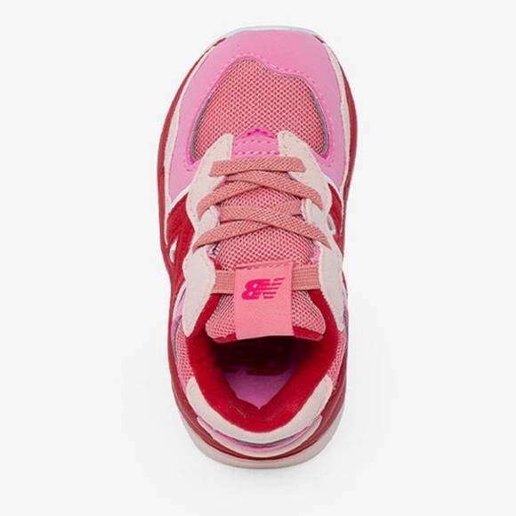 💕HP💕New balance toddler girl 57/40 red and pink sneakers - Picture 4 of 12